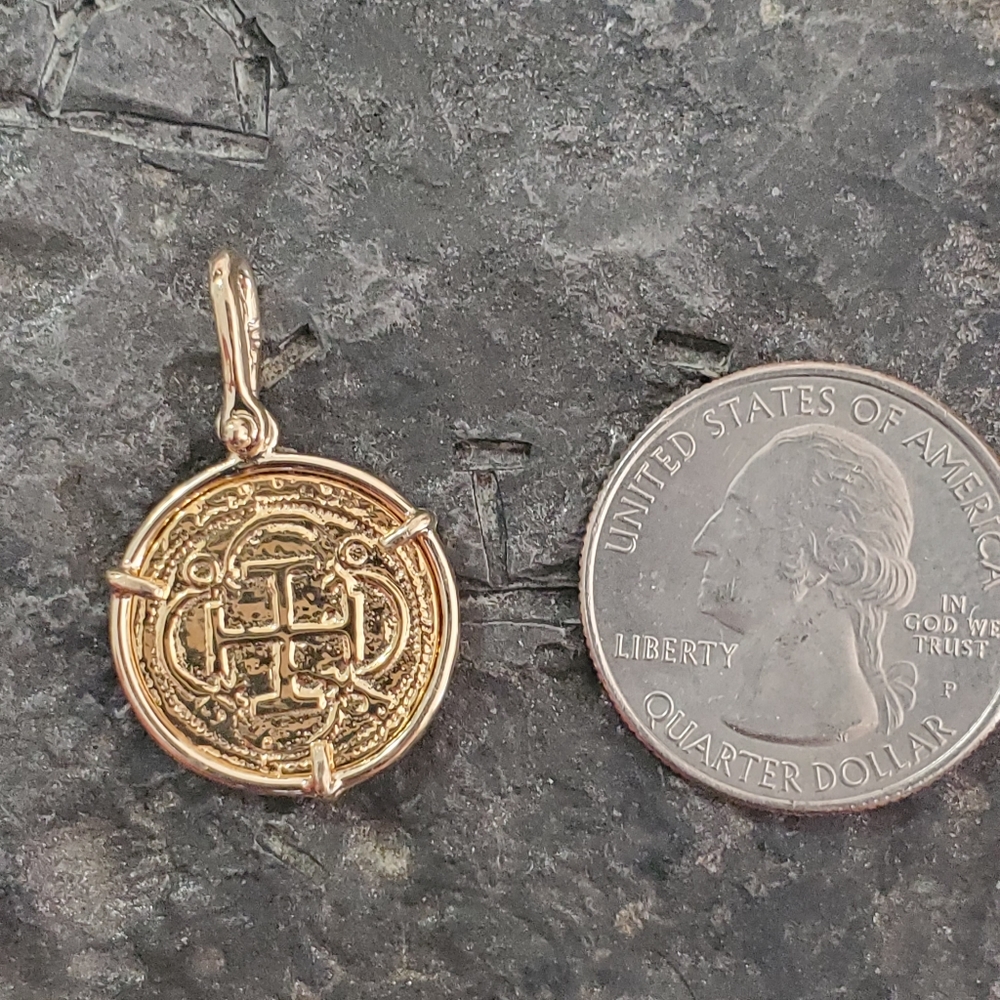 Atocha solid 14kt gold pendant